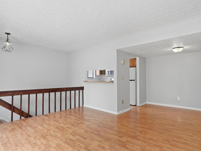 2471 Natchez Drive, Unit D, Columbus, OH 43209 Photo 9