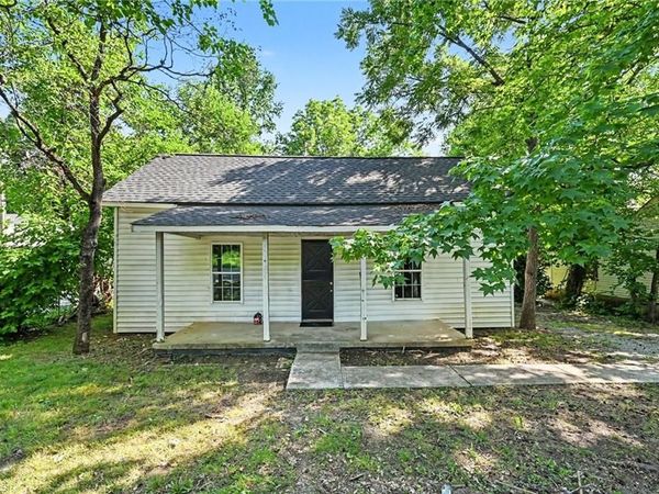 1119 N Park Avenue , Burlington, NC 27217