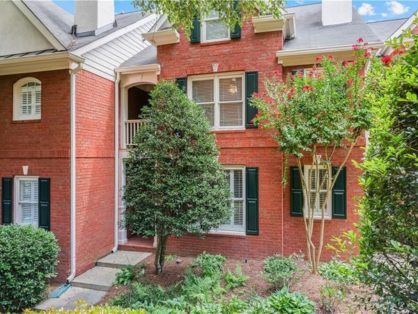 1182 Brookhaven Glen NE, Atlanta, GA 30319