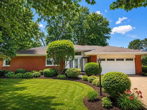 924 Brookline Lane , Park Ridge, IL 60068