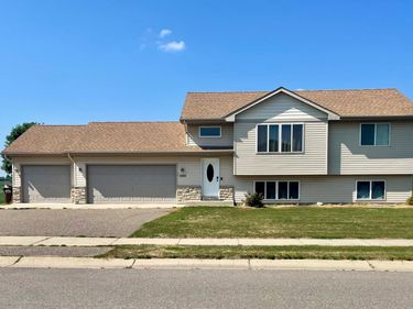 1050 Forest City Boulevard NW, Maple Lake, MN 55358