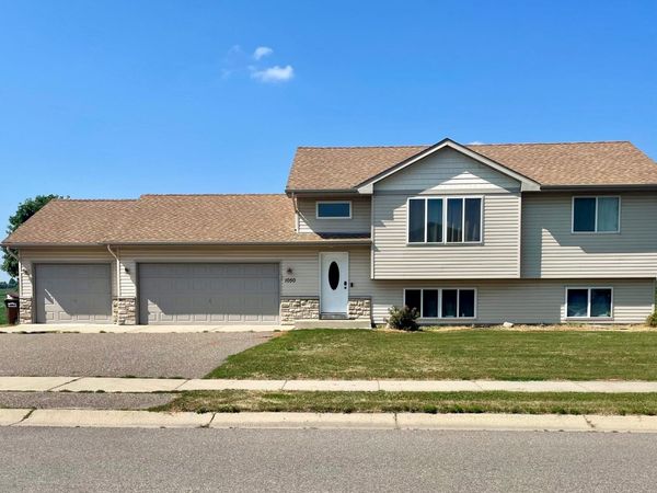 1050 Forest City Boulevard NW, Maple Lake, MN 55358