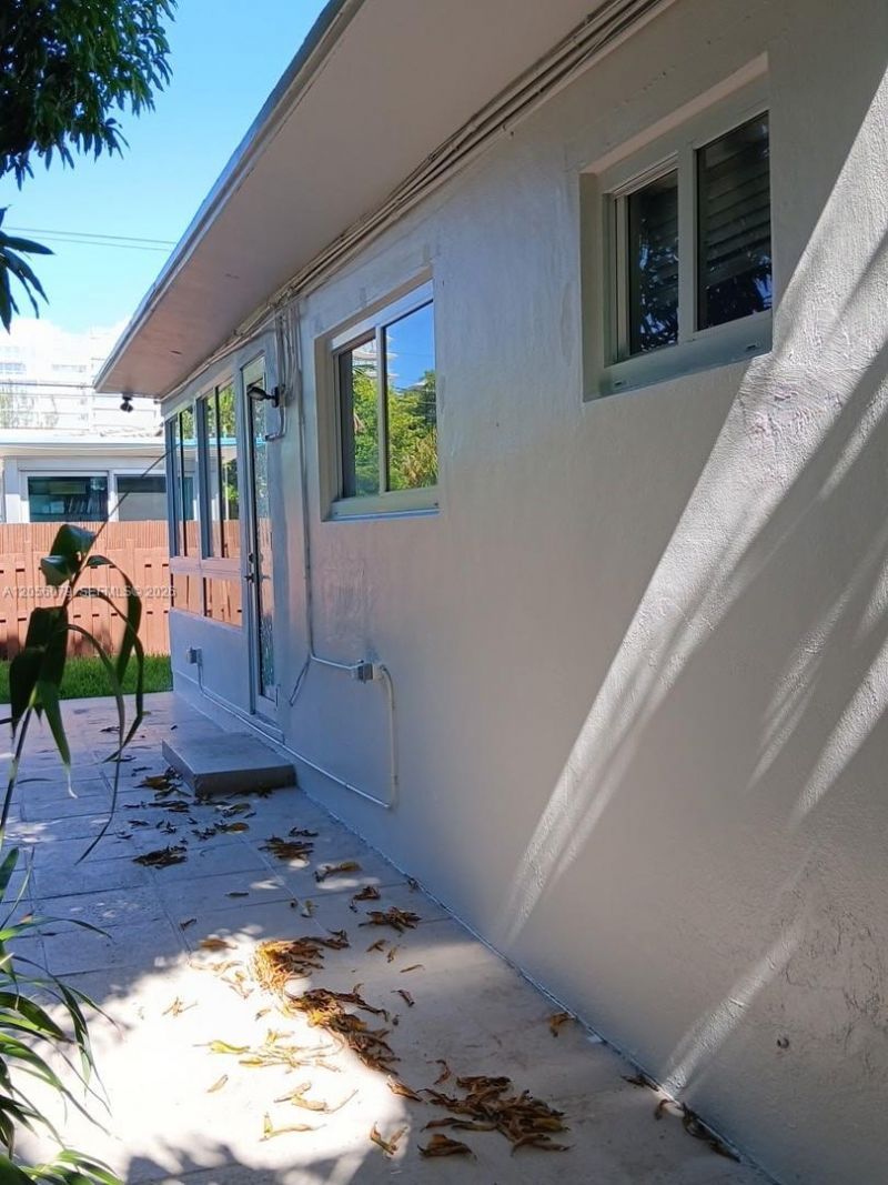 409 91st St , Surfside, FL 33154 Photo