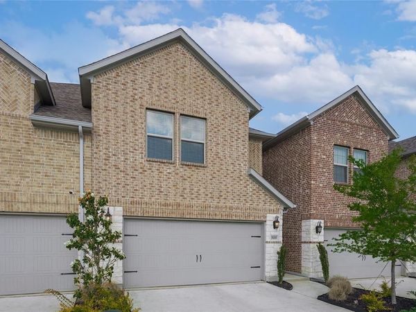 509 Hutchinson Lane , Lewisville, TX 75077
