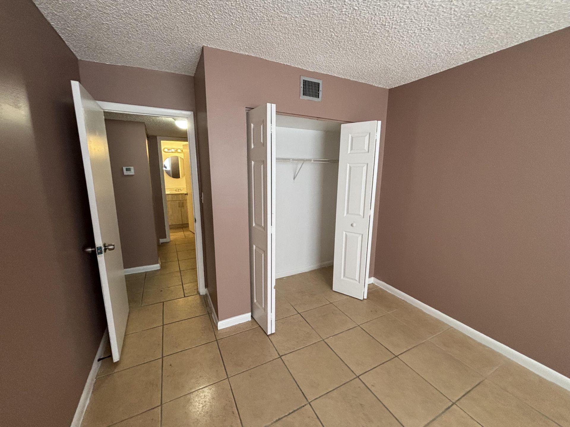 3710 NW 21st Street, Unit 413, Lauderdale Lakes, FL 33311 Photo