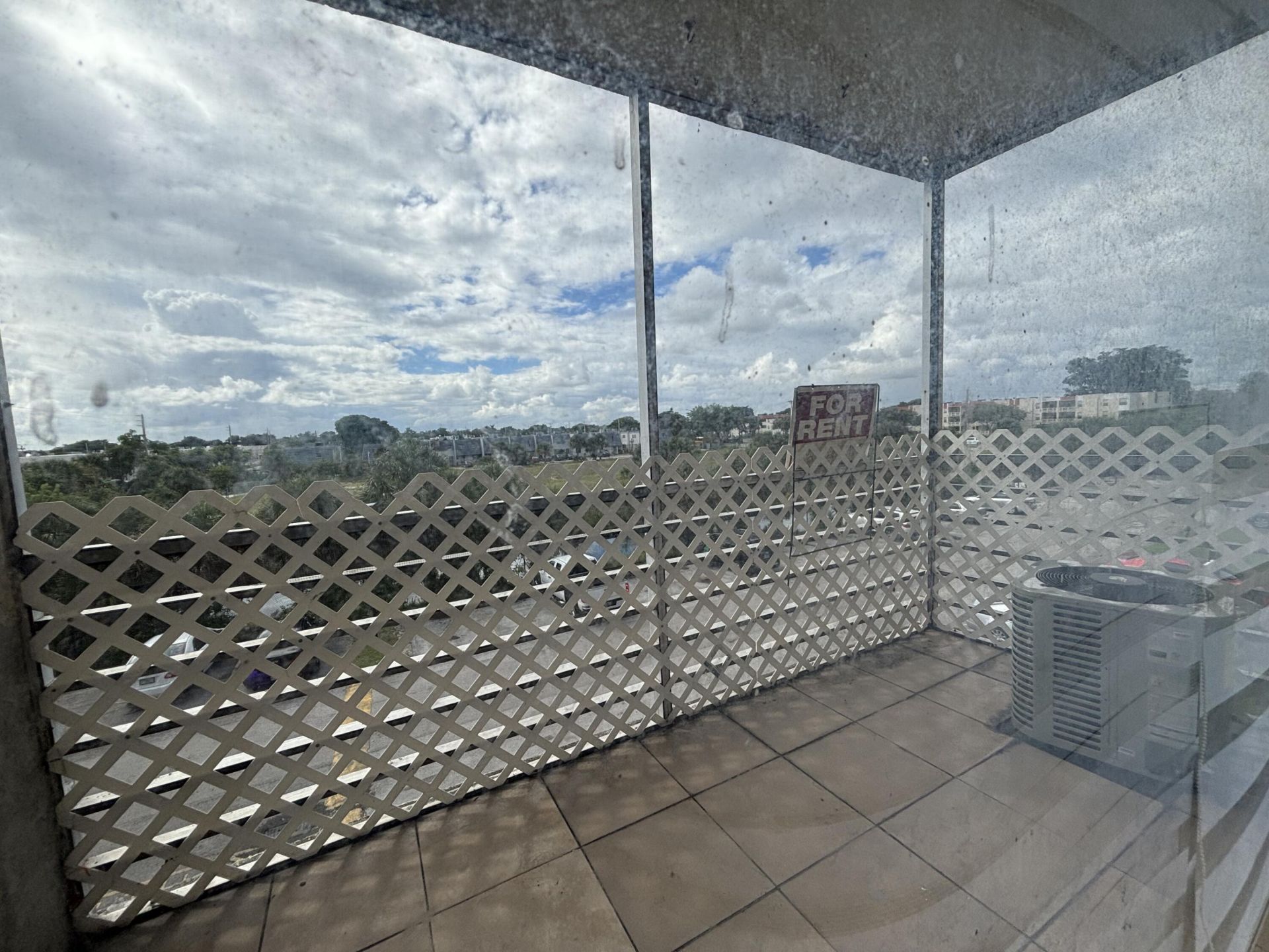 3710 NW 21st Street, Unit 413, Lauderdale Lakes, FL 33311 Photo