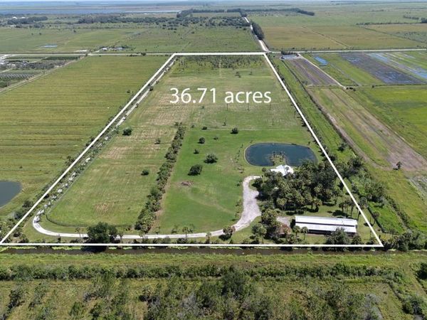 18601 Orange Avenue, Fort Pierce, FL 34945