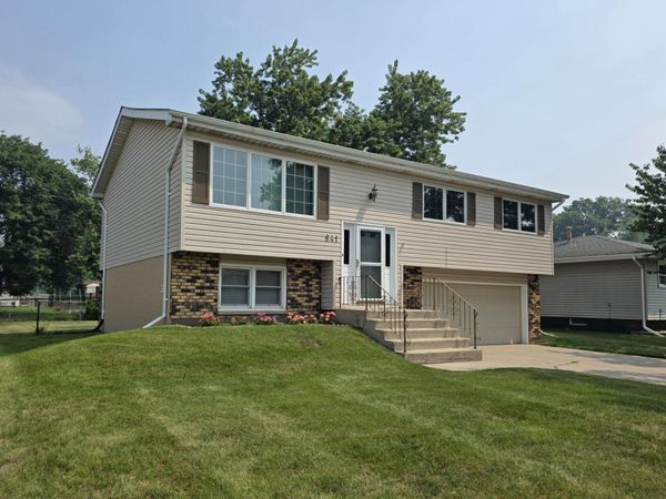641 205th Place , Dyer, IN 46311
