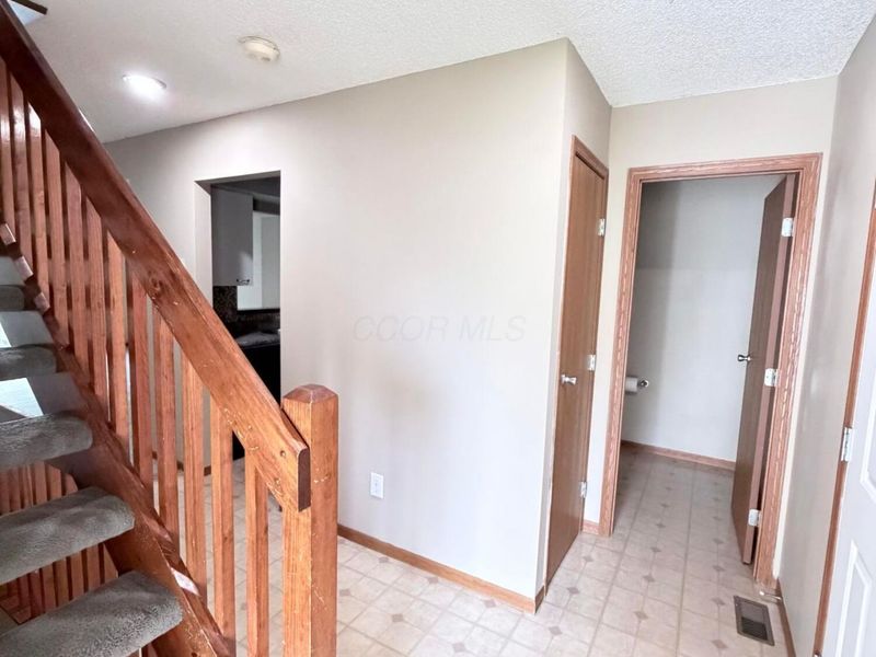 , Unit 17B, Blacklick, OH 43004 Photo 3