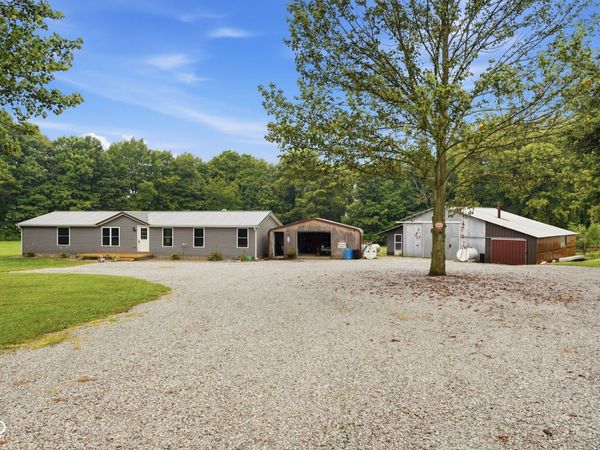 5629 E County Road 700 S, Greencastle, IN 46135