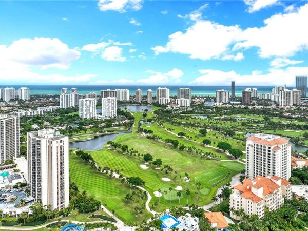 20335 W Country Club Dr , Unit 2603, Aventura, FL 33180