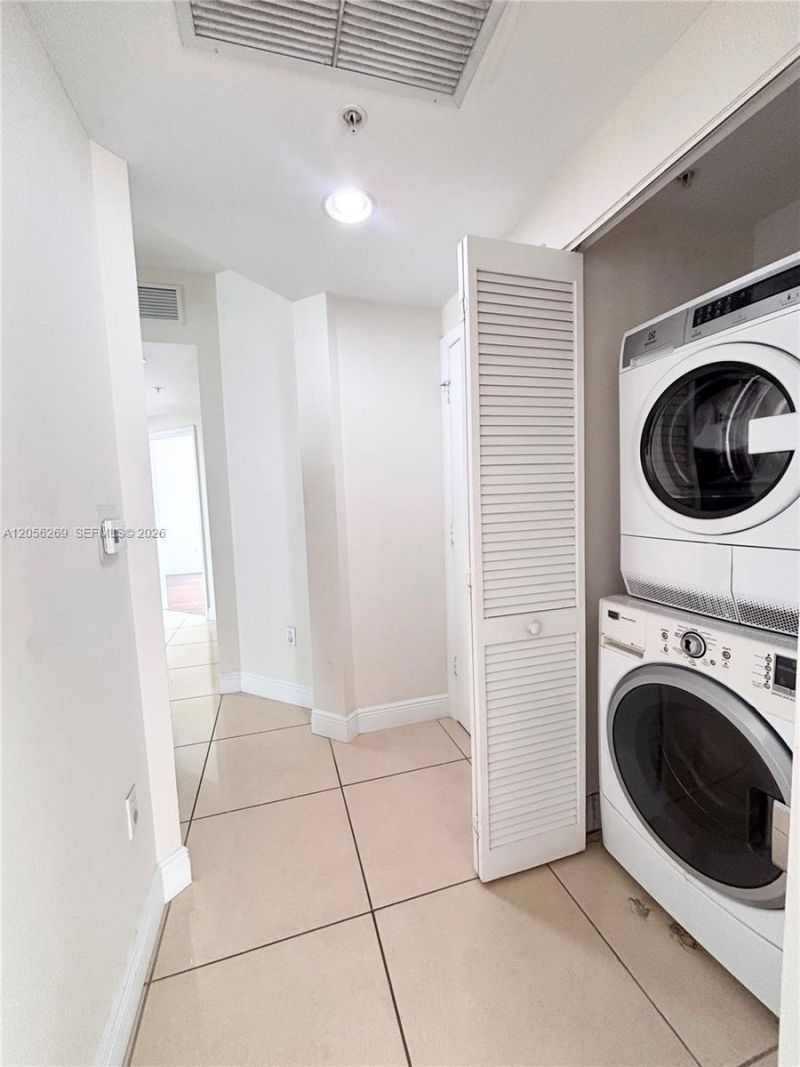 7290 SW 90th St , Unit 606, Miami, FL 33156 Photo