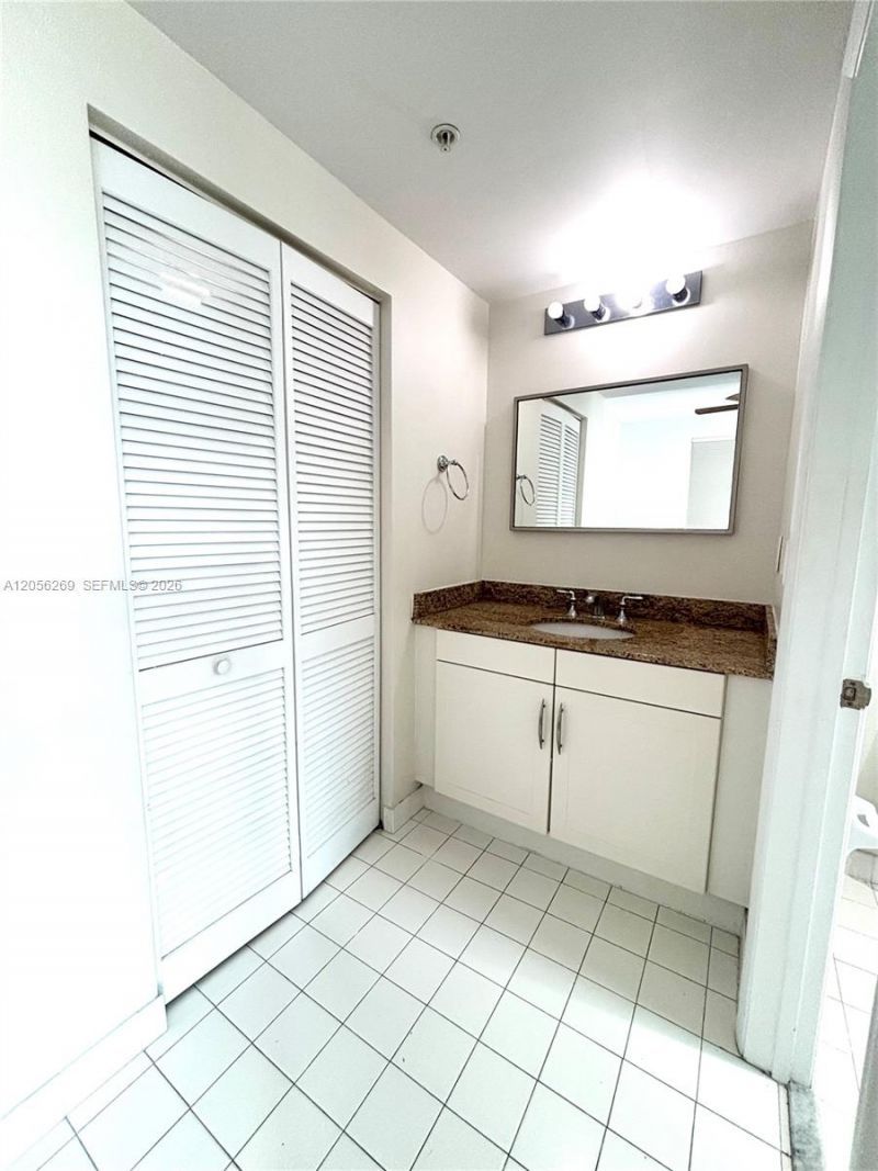 7290 SW 90th St , Unit 606, Miami, FL 33156 Photo