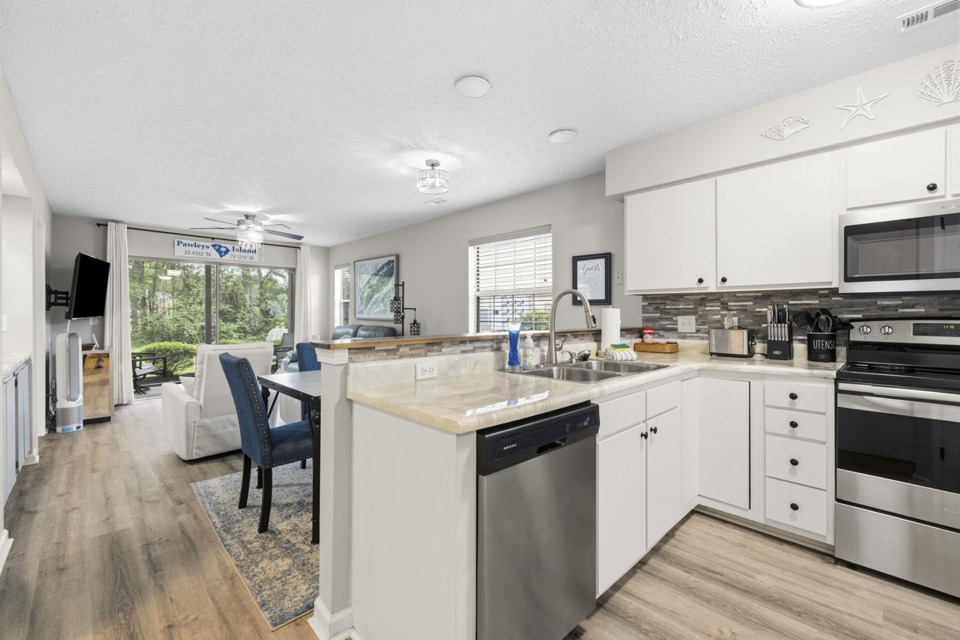 215 Pinehurst Ln.  Photo 10