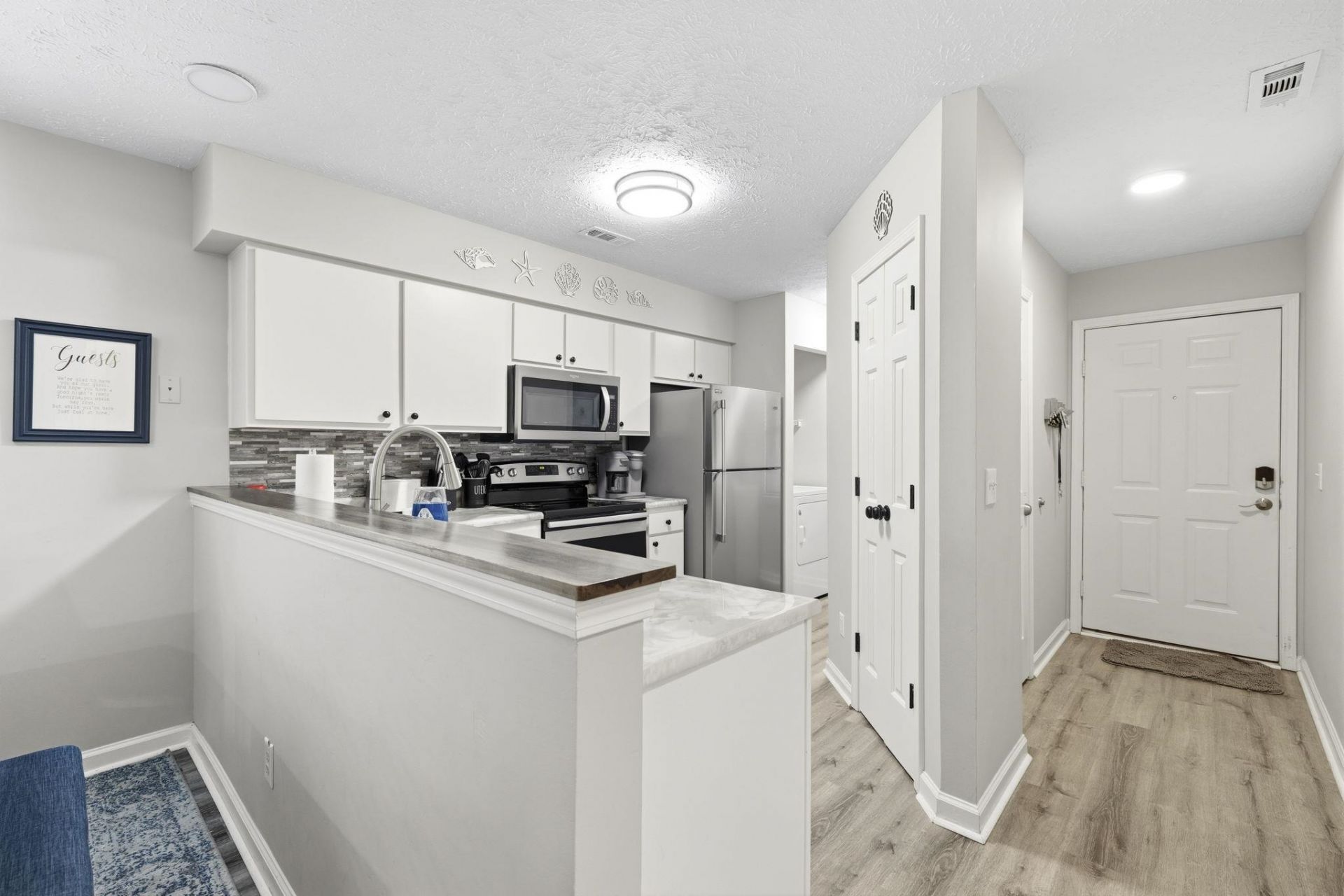215 Pinehurst Ln.  Photo 12