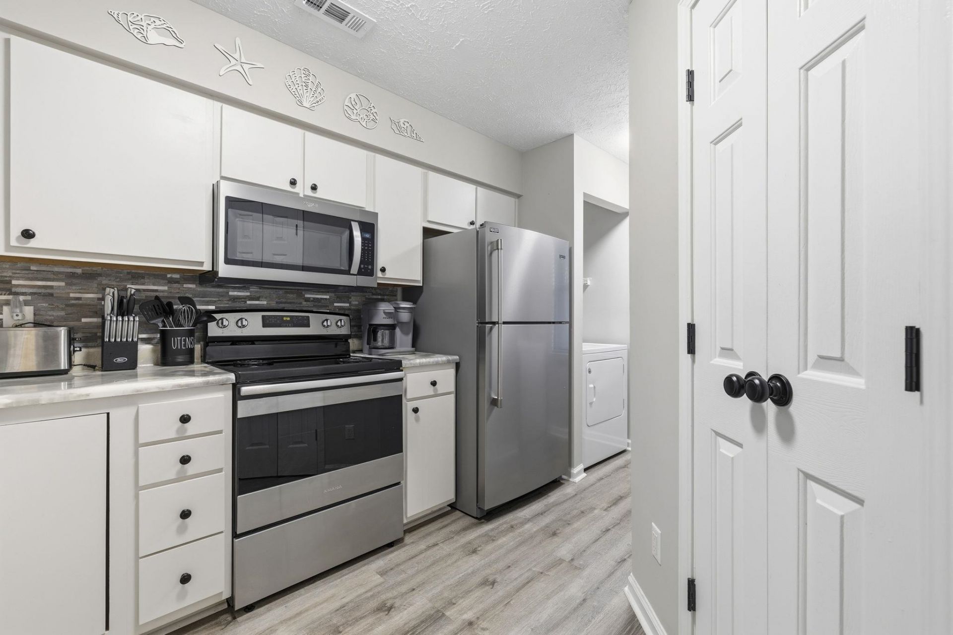 215 Pinehurst Ln.  Photo 13