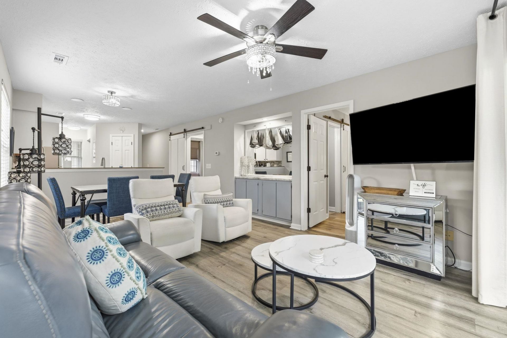 215 Pinehurst Ln.  Photo 9