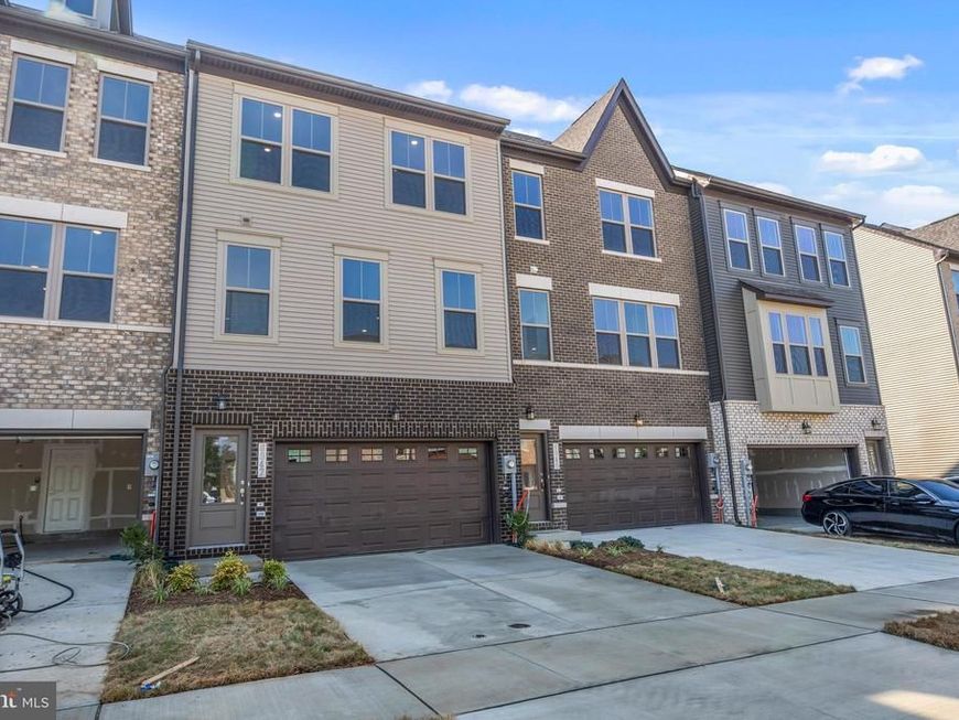 6947 Gladebrook Rd, Brandywine, MD 20613 Main Photo