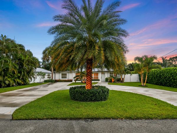 2427 COUNTRY OAKS Lane, Palm Beach Gardens, FL 33410