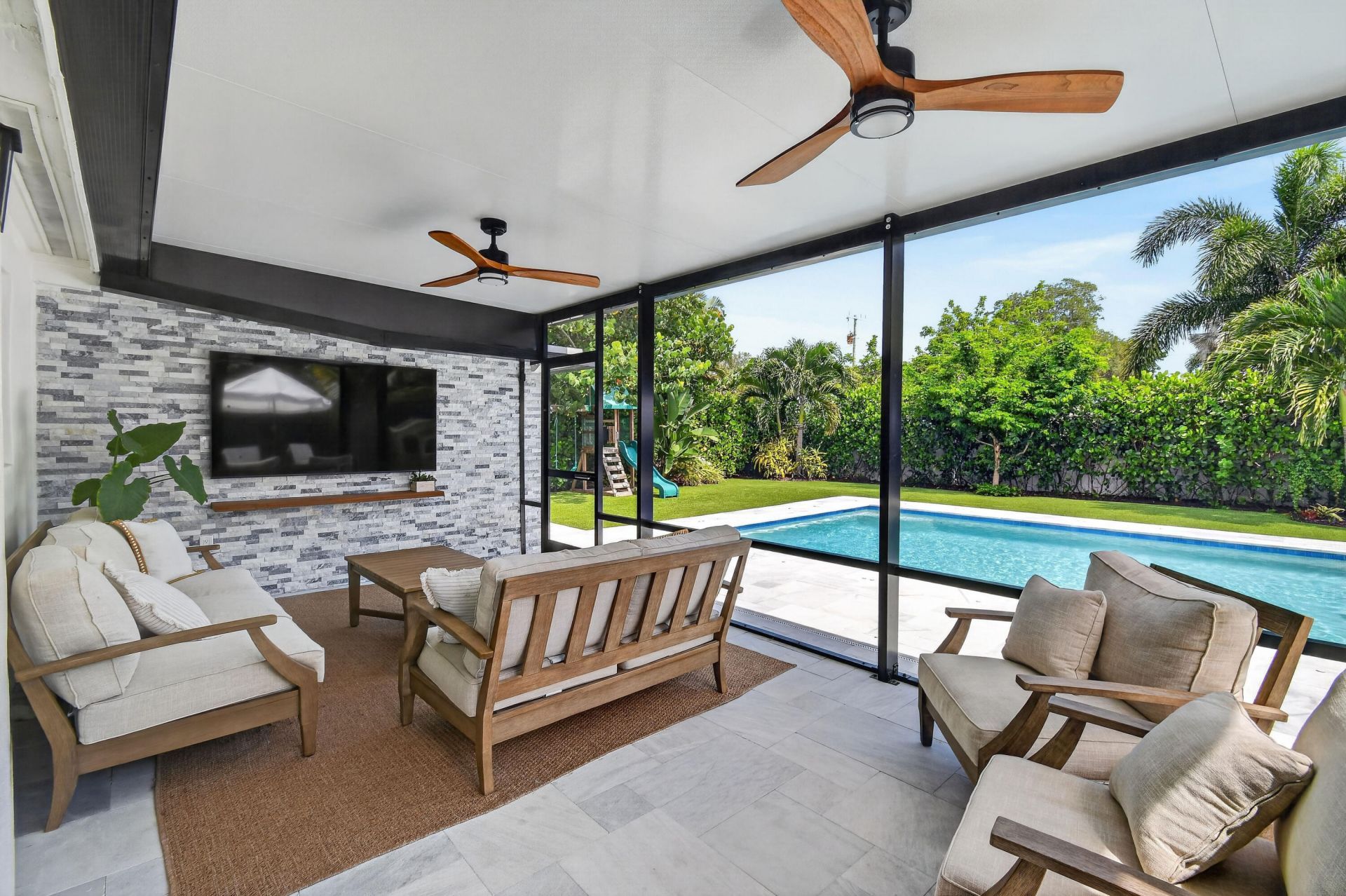 2427 Country Oaks Lane, Palm Beach Gardens, FL 33410 Photo