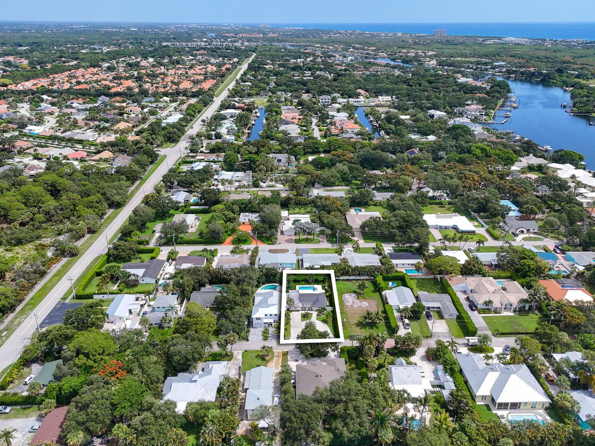 2427 Country Oaks Lane, Palm Beach Gardens, FL 33410 Photo