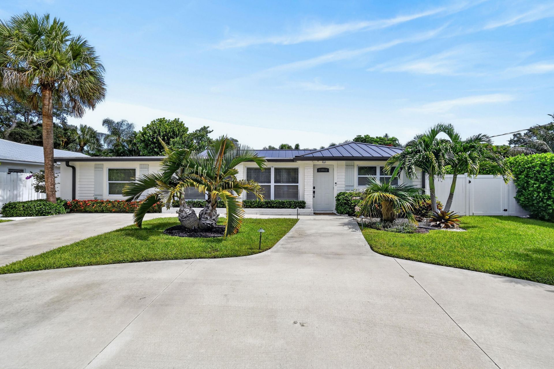 2427 Country Oaks Lane, Palm Beach Gardens, FL 33410 Photo