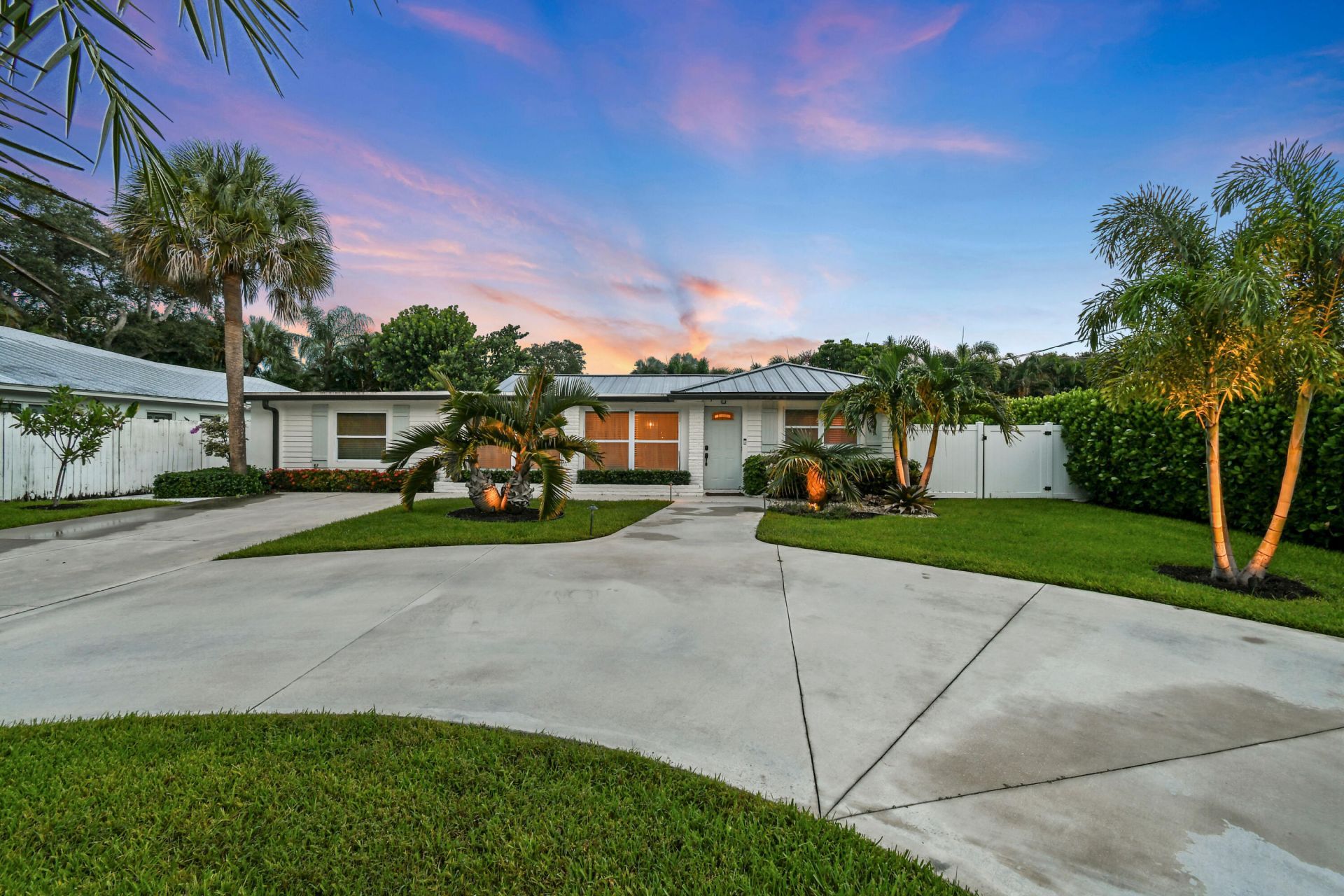 2427 Country Oaks Lane, Palm Beach Gardens, FL 33410 Photo