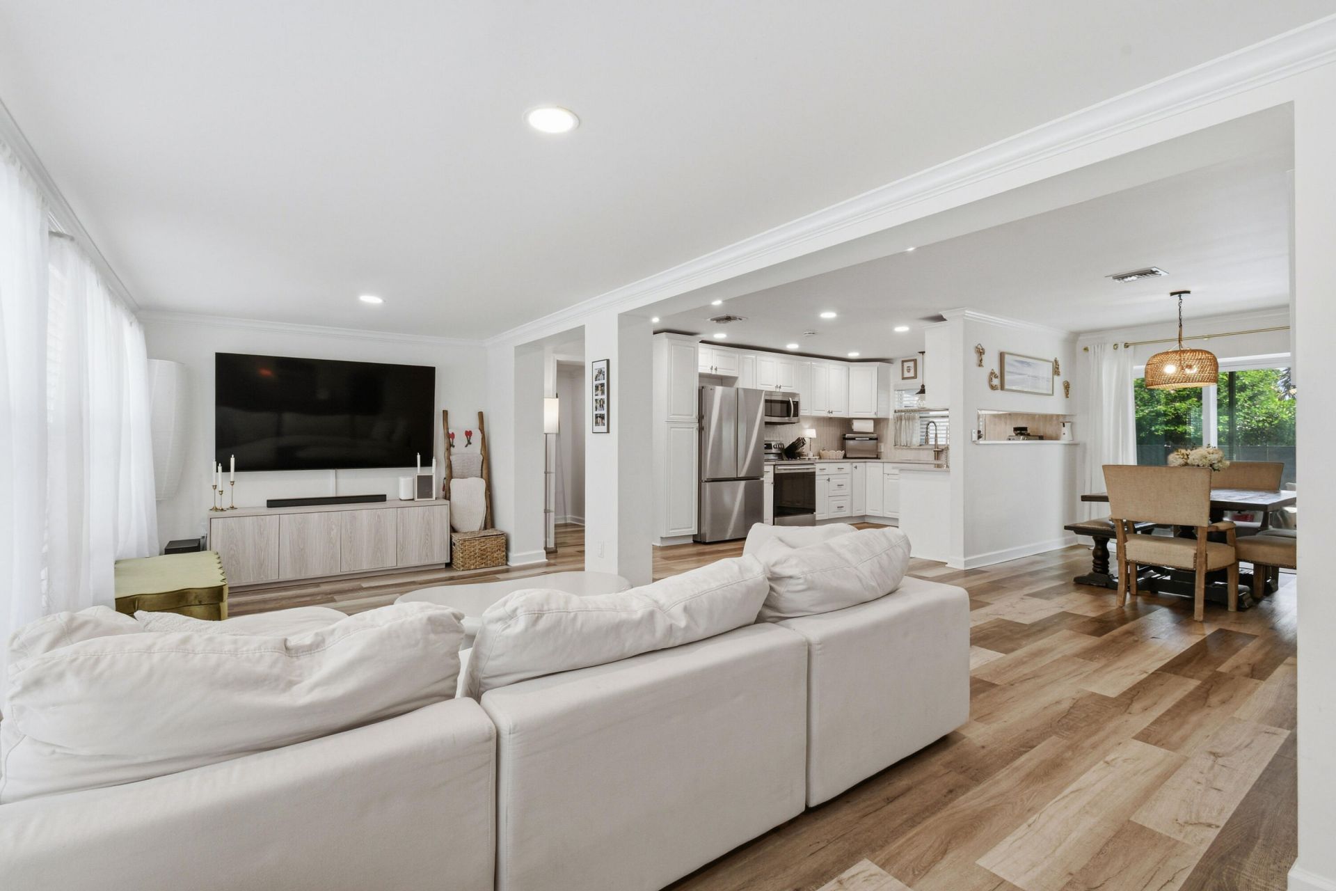 2427 Country Oaks Lane, Palm Beach Gardens, FL 33410 Photo