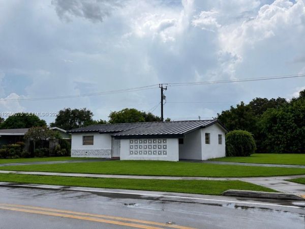 2581 NW 47th Ave , Unit -, Lauderhill, FL 33313