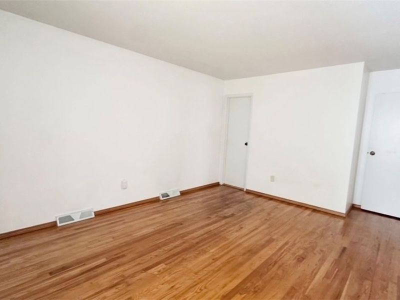 26888 Sweetbriar Drive, North Olmsted, OH 44070 Photo 16