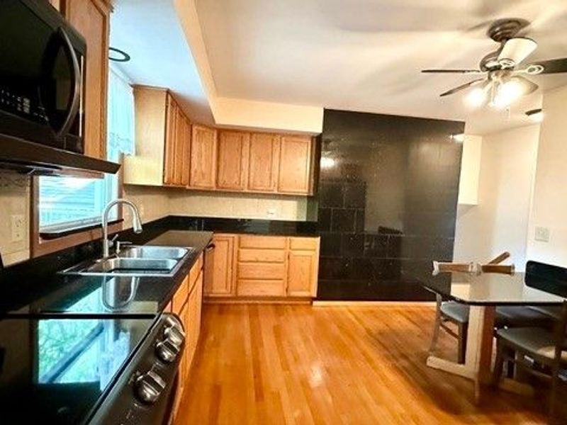 26888 Sweetbriar Drive, North Olmsted, OH 44070 Photo 8