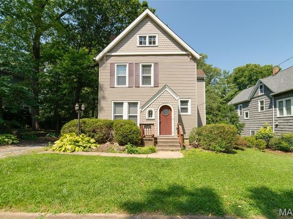 109 N Old Orchard Avenue, Webster Groves, MO 63119