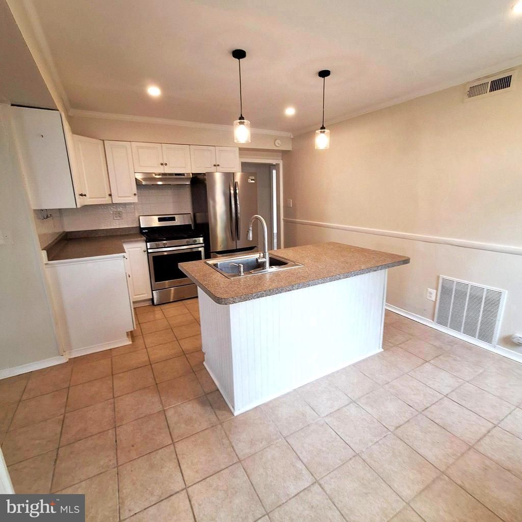 303 MOORE ROAD, WALLINGFORD, PA 19086