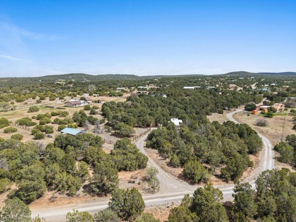 18 Holiday Drive , Tijeras, NM 87059