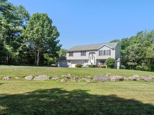 19 Squirrel Island Rd, Wareham, MA 02576
