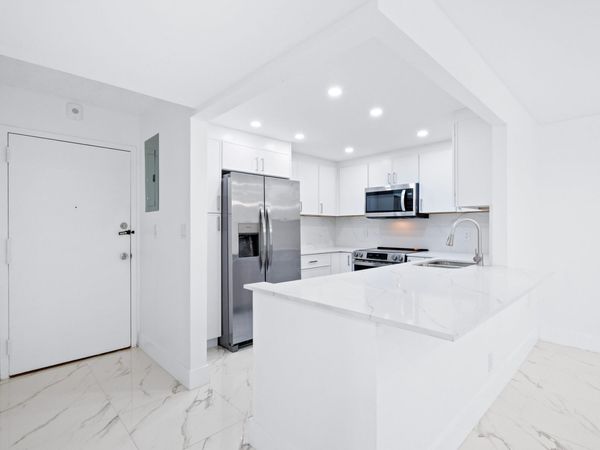 501 E DANIA BEACH Boulevard, Unit 5-3F, Dania Beach, FL 33004