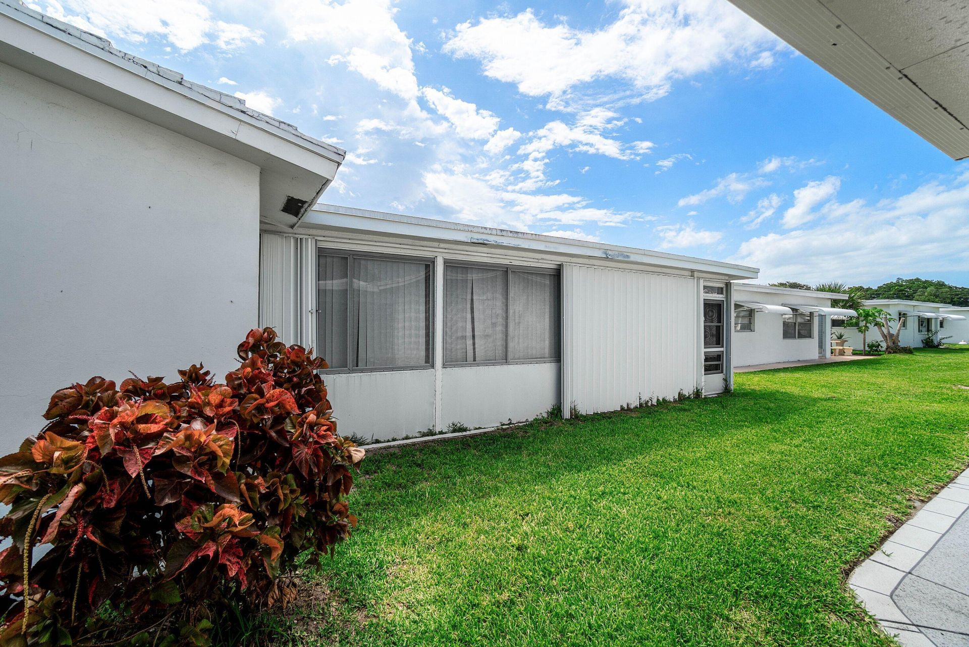 114 SW 8th Court, Boynton Beach, FL 33426 Photo