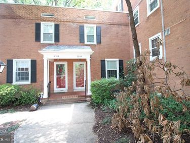 2915 S DINWIDDIE STREET, ARLINGTON, VA 22206