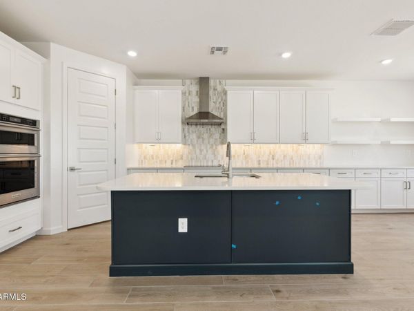 9743 S 12th Street, Phoenix, AZ 85042