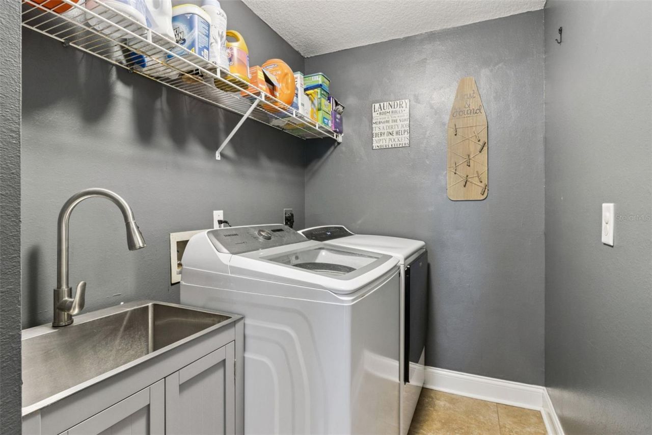 2352 Miles Court, Lakeland, FL 33812 Photo
