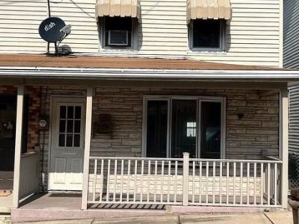 117 HUNTER STREET , TAMAQUA, PA 18252