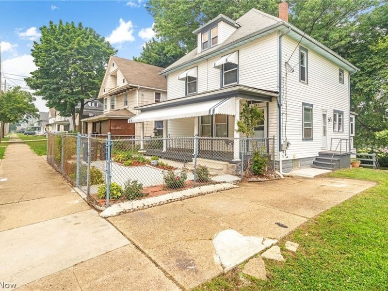 247 Rhodes Avenue, Akron, OH 44302 Photo 3