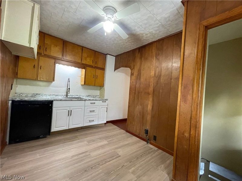 810 Highland Boulevard, Coshocton, OH 43812 Photo 14