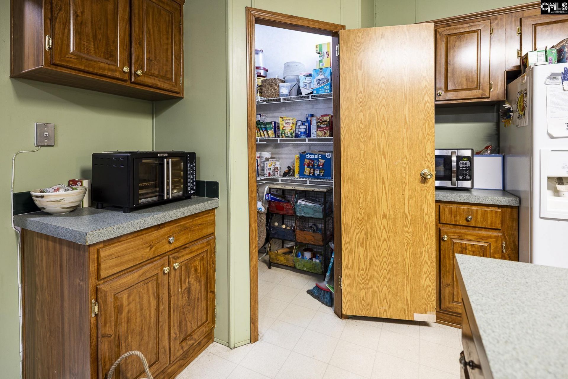 352 Birch Street Photo 14
