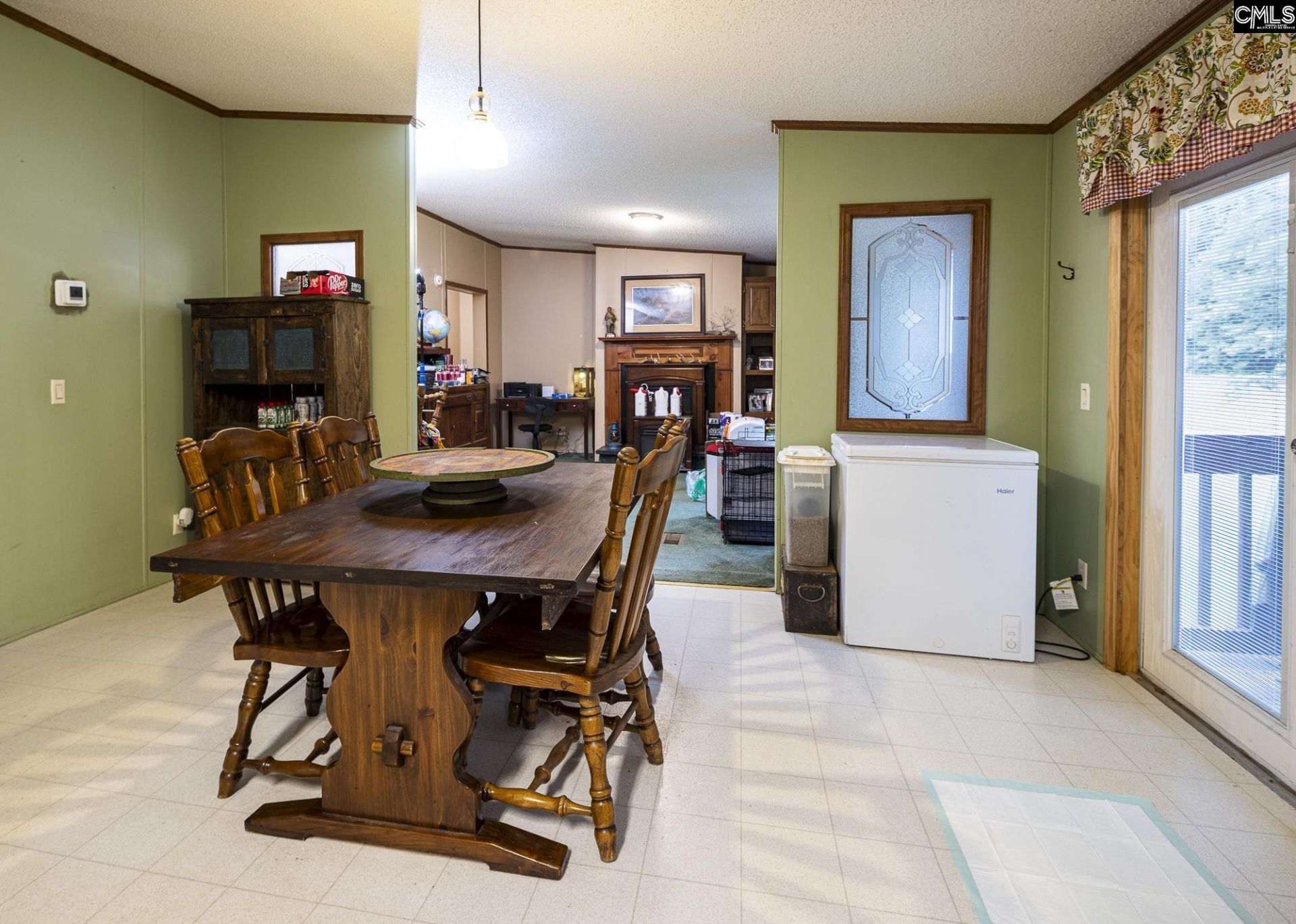 352 Birch Street Photo 16