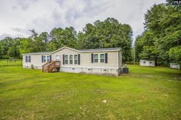 352 Birch Street photo 4