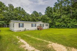 352 Birch Street photo 4