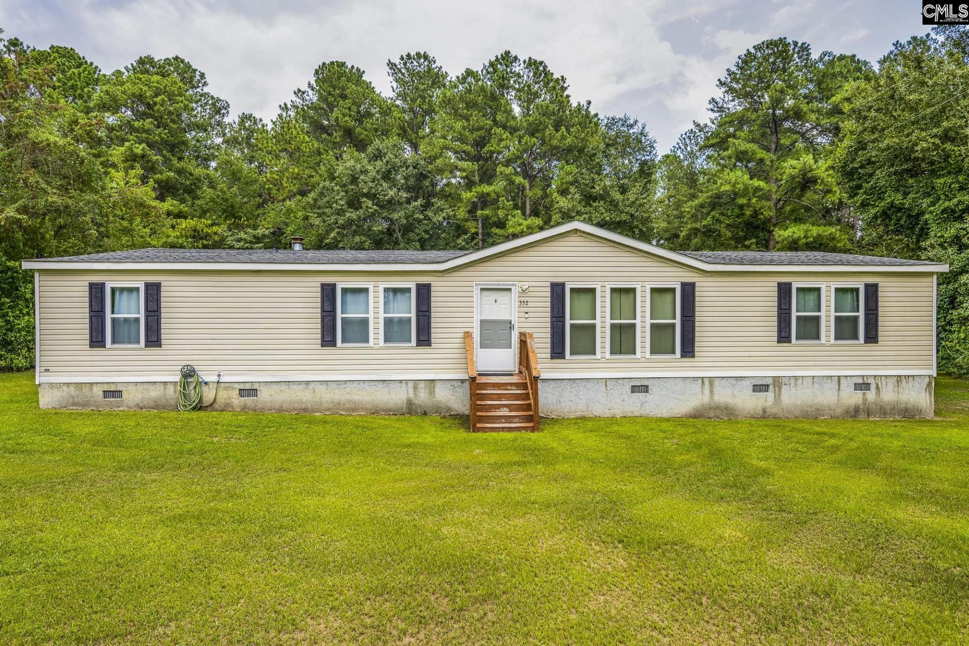 352 Birch Street Photo 4