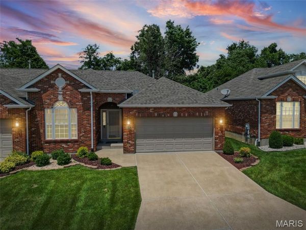 117 Tori Pines Drive , St Louis, MO 63129