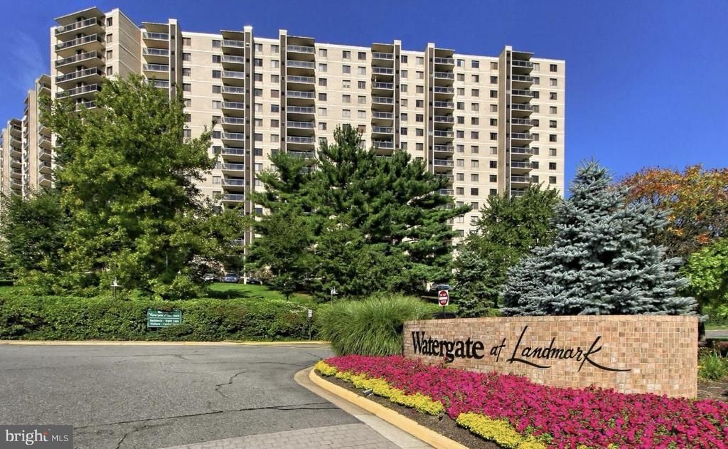205 Yoakum Parkway, Unit 914, Alexandria, VA 22304 Main Photo